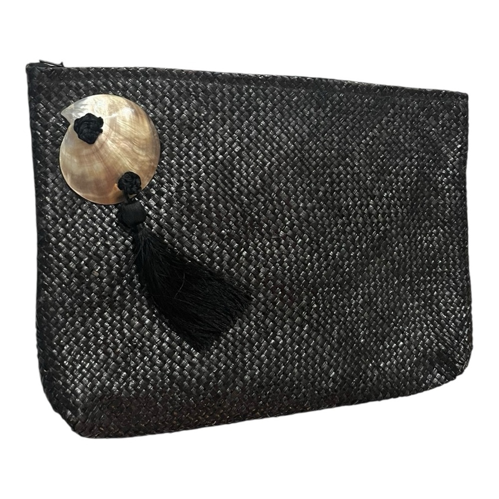 Vintage Large black straw clutch shell w/black silk tassel zip top inside pocket